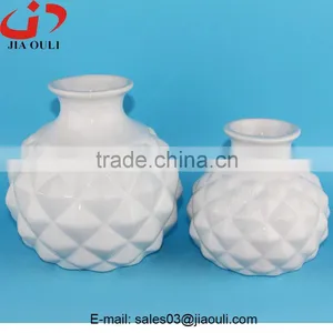 Chinese Home Decor Vase White Ceramic Pineapple Shaped Vase thumbnail-3