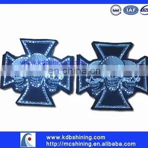 Soft Pvc Material Flashing Led Logo Badge Supplier thumbnail-3