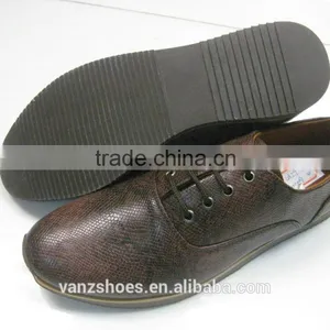 Cool Lace up Men's Rubber Shoes thumbnail-4