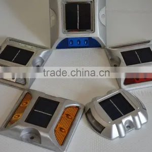 LED Flashing Solar Road Stud thumbnail-6