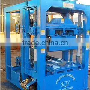 Qt4-26D Concrete Manual Brick Press Machine thumbnail-2