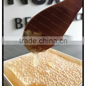 New Zealand Honey Comb_Comb Honey_Natural Honey Comb 340g thumbnail-3