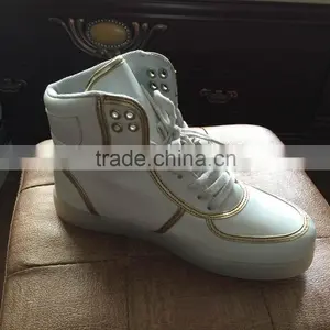 Ultra-affordable Price Unique Design Adults LED Light up Basketball Shoes, LED Sport Shoes, Adults Running Shoes With LED Light thumbnail-4