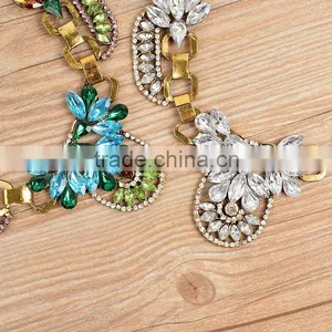 Hot Sale Female Gold Jewelry Necklaces With Shining Rhinestone thumbnail-3