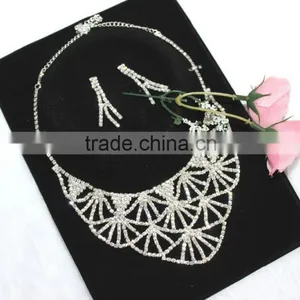 2015 Hot Sale Trendy Design Shining Luxury Bridal Jewelry Set Diamond Jewelry Set thumbnail-2