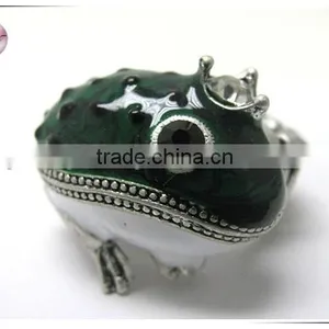 Crystal Deco Prince a Frog Stretch Ring thumbnail-1