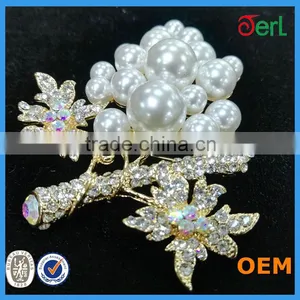 Nice Fashion Animal Crystal Grape Shape Rhinestone Brooch thumbnail-4