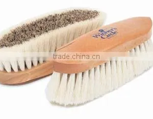 Wooden Back Horse Equipment Brush thumbnail-1