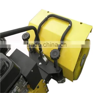 Clearing Snow Sweeper/CE 60cm Gasoline Powered Road Sweeper thumbnail-4