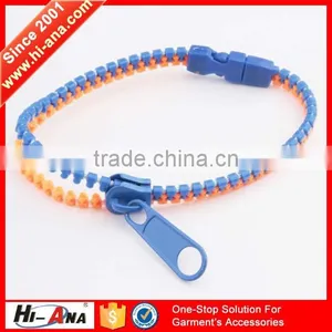 Hi-ana Zipper3 Know Different Market Style Wholesale Decorative Plastic Zipper Bracelets thumbnail-1
