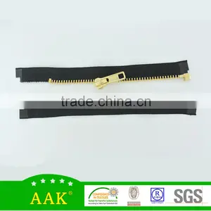 Separating Metal Zipper 5#Y Teeth Plate Gold Open End Metal Zip Fastener thumbnail-1