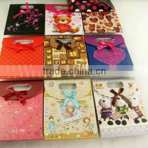 Customized Paper Bag for Small Gifts thumbnail-1