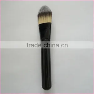 Taklon Hair Foundation Brush thumbnail-1