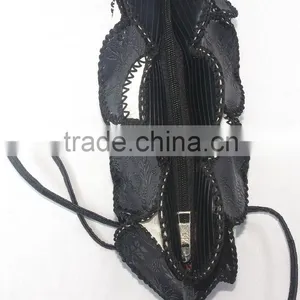 China Supplier Long Strip Messenger Bag Top Quality Material Best Quality Low Price thumbnail-6