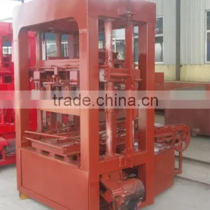 Hot Sell QTJ4-26C Small Semi Concrete Holo Bricks Machine thumbnail-4
