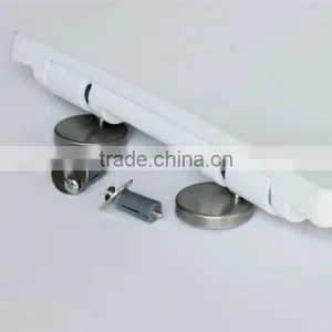 Round PP Toilet Seat With Quick Release Function thumbnail-4