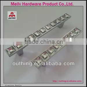 China Modern Furniturn Hardware Cabinet Crystal Pull Handle MEILV HAREWARE thumbnail-1