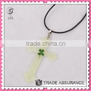 Cross Pendant Clover Religious Necklace, Hot Sale Glow in the Dark Necklace thumbnail-1