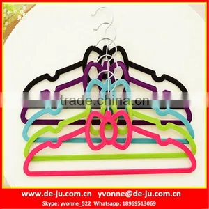 Velvet Flocking Adult Unique Clothes Hanger thumbnail-1