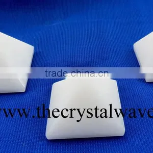 White Agate/Aventurine Wholesale Pyramid From Khambhat Gujarat India thumbnail-1