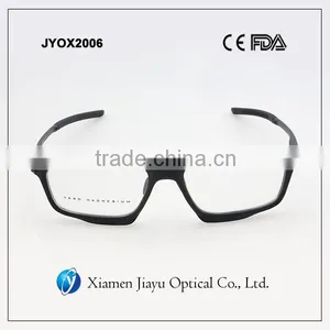 New Shape Optical Frame Sells Well Eyeglass thumbnail-3