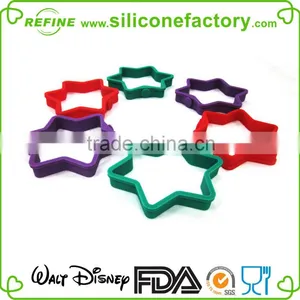 Eco-friendly Food Grade High Quality Double Triangle Shaped Silicone Egg Ring thumbnail-6