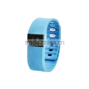 Made in China Factory Price Phone Sync TW64 Silicone Health Smart Wristband thumbnail-5