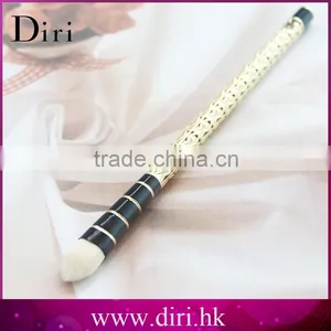 Golden Luxury Goat Hair Fashionable Metal Handle Concealer Brush thumbnail-1