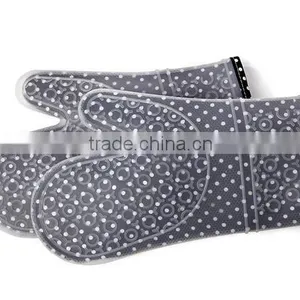 Washable Quilted Cotton Linings Silicone Protective Baking Gloves thumbnail-1