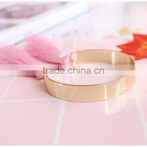 Gold Cuff Bangle With Pink Tassel Simple Tassel Cuff Bangle for Woman thumbnail-3