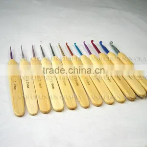Multicolor Bamboo Handle Crochet Hooks thumbnail-2