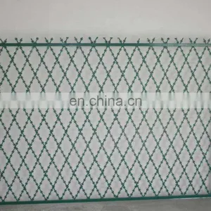 Low Price Galvanized Razor Barbed Wire Welded Wire Mesh thumbnail-3