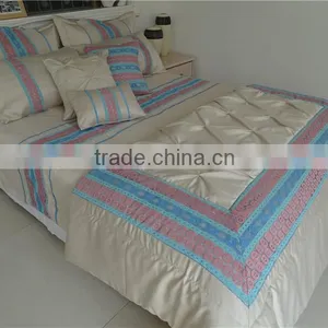 Patchwork Quilted Lace Comforter thumbnail-3
