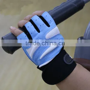 Neoprene Black Surfing Diving Swimming Webbed Sport Gloves thumbnail-5