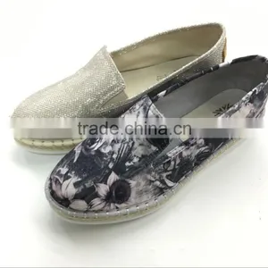 New Men Casual Shoes With Beautiful Upper Printing, Girls and Ladies Trendy Casual Shoes thumbnail-1