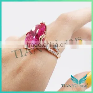 Fashion Ruby Gemstone18K Gold Wedding Rings Foreverone 9 Hearts & Flower VVS1 E-F Round Cut Moissanite Diamond Rings thumbnail-5