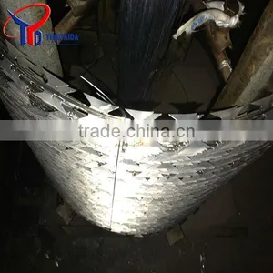 Barb Wire Tensioner thumbnail-1