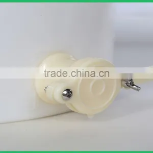 2016 Chinese Hot Sale Non-pollution No Crevice 2 Frame Plastic Honey Extractor With Flow Closure thumbnail-3