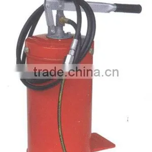 Vacuum Hand Pump thumbnail-1