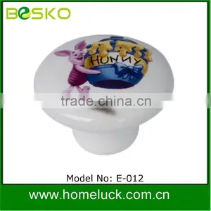 Flower Ceramic Knob Use for Furniture in White Colour thumbnail-1
