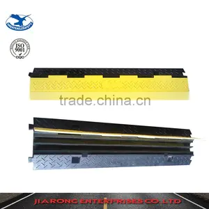 Lower Factoty Price 1000*245*45mm Soft Flexible 2 Channels Rubber Cable Protector Ramp thumbnail-1