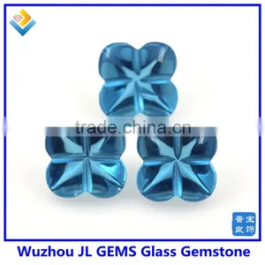 Synthetic Glass Gem Stone With Four Leaf Clover Stone thumbnail-4