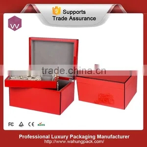 Chinese Luxury Black Glossy Painting Large Storage Box thumbnail-2