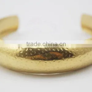 Fashion Gold Jewelry Dubai Stainless Steel Hammered Open Cuff Bracelets Bangles thumbnail-2