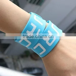 SILICONE SLAP WRIST BRACELET BAND WRAP TOY RUBBER TOY KIDS WRAP SNAP WORD thumbnail-1