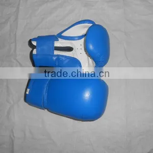 LEATHER BOXING GLOVES thumbnail-1