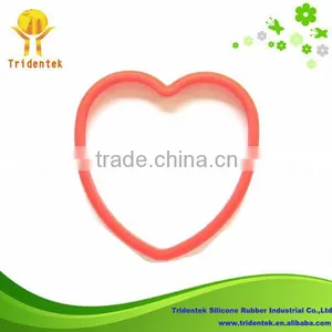 2014 High-heat Heart Shape Silicone Egg Master thumbnail-1