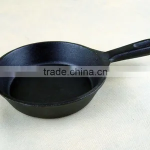 2015 Classical Style Cast Iron Frying Pan thumbnail-1