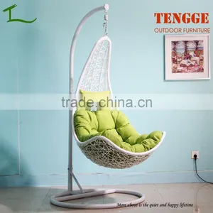 TG15-0139 Half Moon Shape White Resin Wicker Swing Chair thumbnail-3