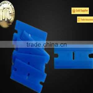 Plastic Razor Blades thumbnail-1